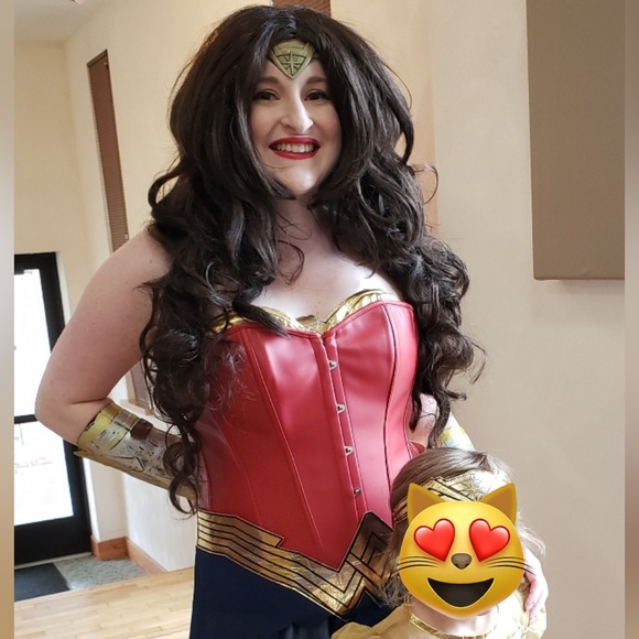 Wonder Woman Corset Set - Picture 8 of 13